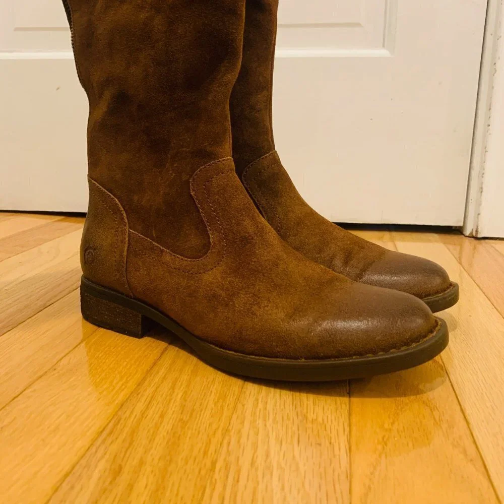BORN WOMEN'S BORMAN BOOTS ROUND TOE Nubuck Brown Knee-High Riding Boots NEW